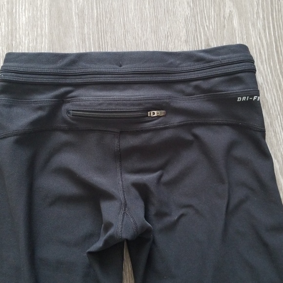 Nike crop size S - Picture 5 of 5